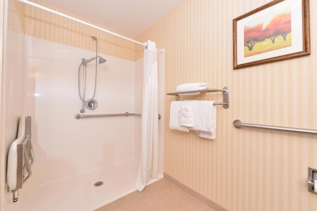 Express By Ihg Hotel
